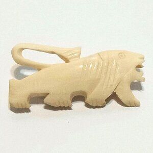Vintage Hand Carved Ox Horn Figural Lion Brooch